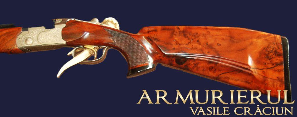 Pat arma Browning , pat personalizat , lemn nuc clasa 10 -11 . Armurierul manufatureaza paturi noi sau reconditioneaza paturi vechi ,foloseste uleiuri naturale ,lustruieste manual lemnul